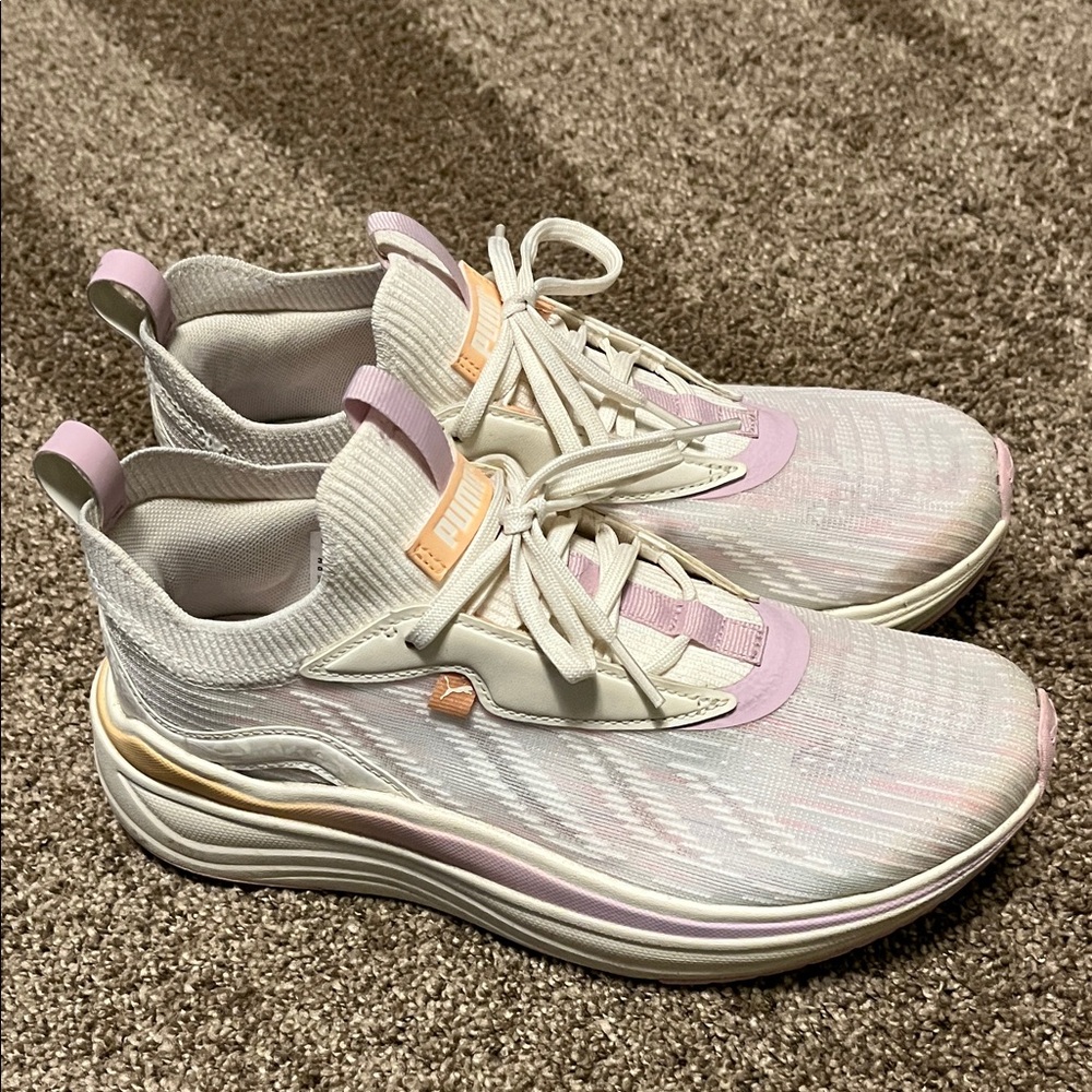 Puma Women's Cream and Pink Sneakers